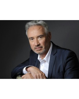 "Roland Emmerich" Estrenará en Febrero la Superproducción de Catástrofes (Moonfall). 