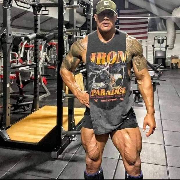 Así Luce "Dwayne Johnson" para (Black Adam). 