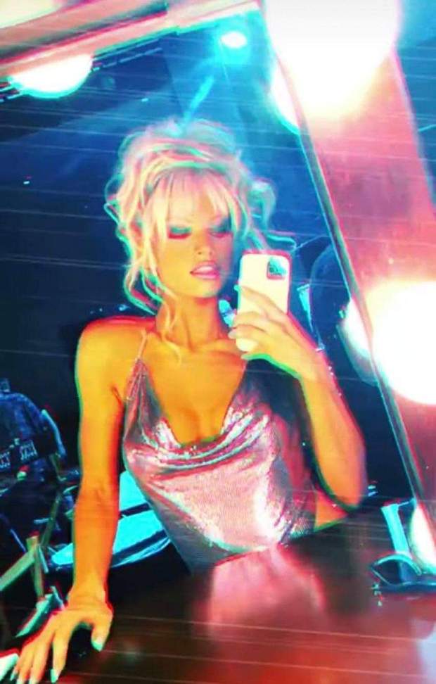 Nueva Imagen de "Lily James" Caracterizada como "Pamela Anderson". 