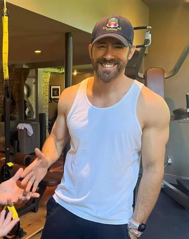 "Ryan Reynolds" ha comenzado a entrenar oficialmente para (Deadpool 3).