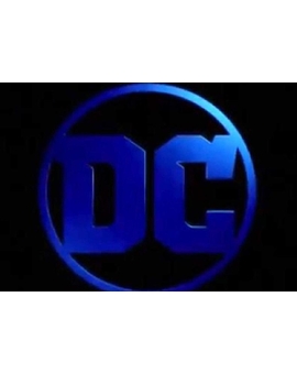 Warner anuncia plan de 10 años para DC inspirado en Marvel y defiende la cancelación de 'Batgirl'