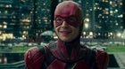 Warner-bros-se-replantea-tres-estrategias-sobre-la-pelicula-the-flash-cual-es-la-vuestra-c_s