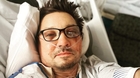 Jeremy-renner-publica-una-imagen-de-su-recuperacion-y-agradece-el-apoyo-de-los-fans-c_s