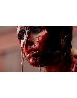 Un baño de sangre en la primera imagen de la secuela de (Becky).