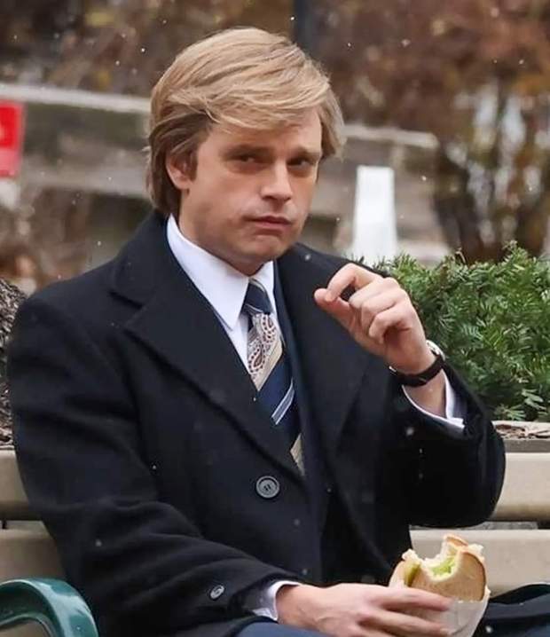 Primera imagen de Sebastian Stan como un joven Donald Trump en (The Apprentice).