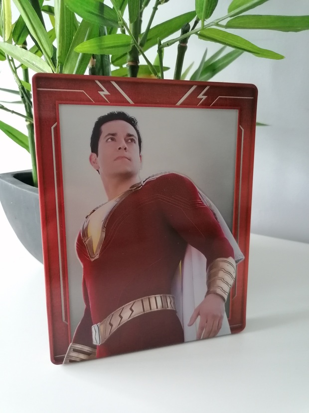 SHAZAM steelbook italiano trasera bluray 1 disco