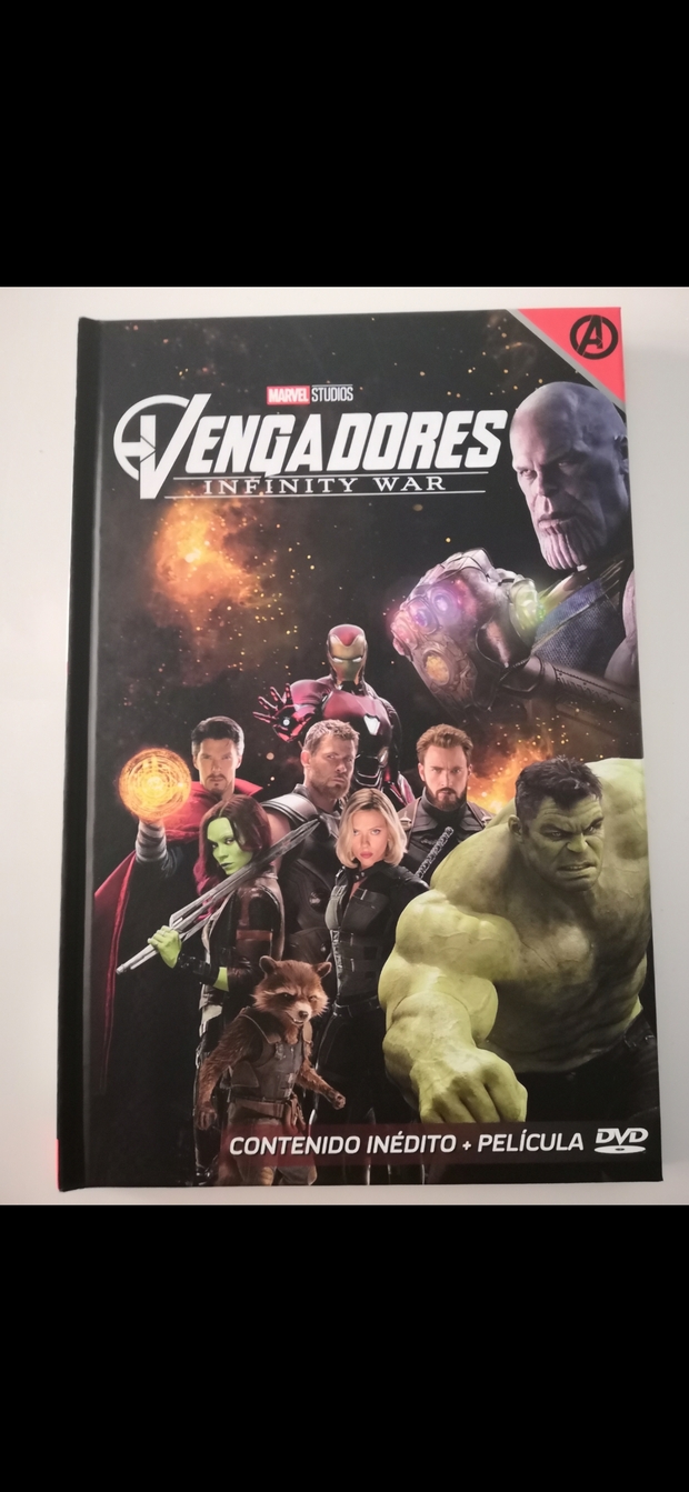 Mi compra de hoy. El libro+DVD de Infinity War 