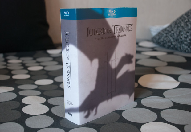 Slipcover de la temporada 3 de Juego de Tronos en castellano. Dedicado al compañero Darthraul