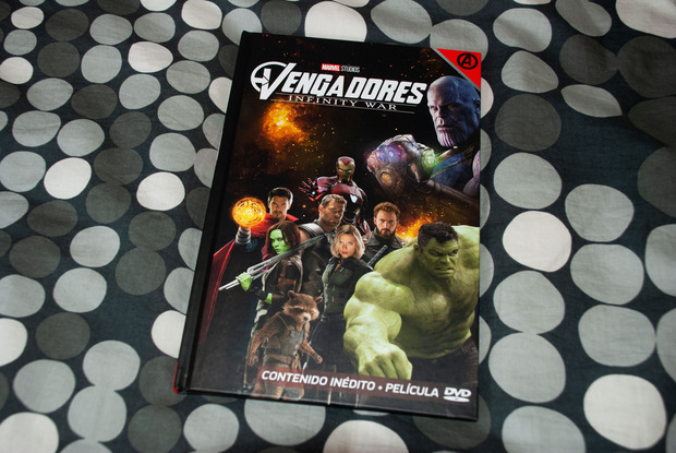 Mi compra: libro de Infinity War + DVD