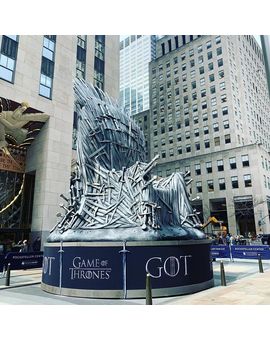 Juego de Tronos celebra hoy en NY la premiere de la 8ª temporada con un "Trono de Hierro gigante"