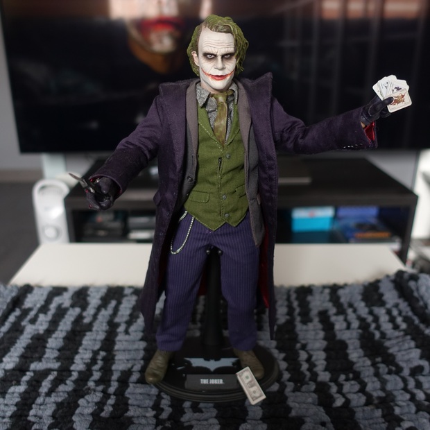Unboxing Joker Hot toys [video]