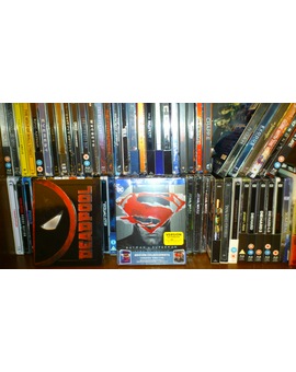 Batman v Superman (steelbook) se une a sus compañeros...