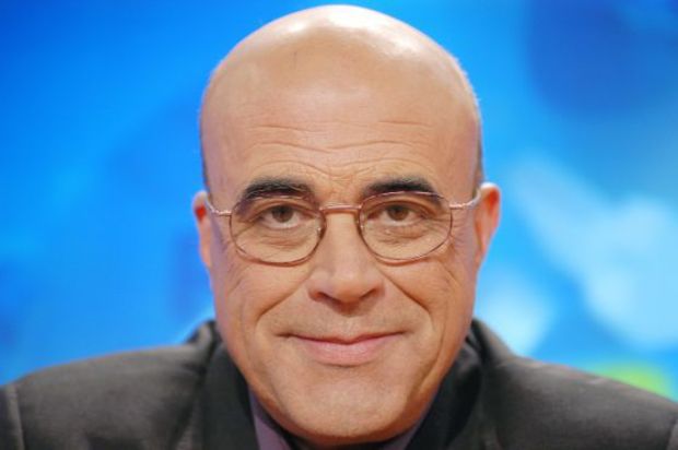 Muere el presentador y actor de doblaje Constantino Romero a los 65 años