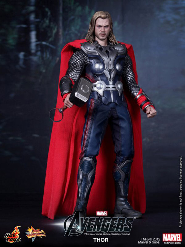 fIGURA DE 30 CM THOR LOS VENGADORES :o