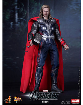 fIGURA DE 30 CM THOR LOS VENGADORES :o