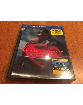 Unboxing Batman V Superman Digibook