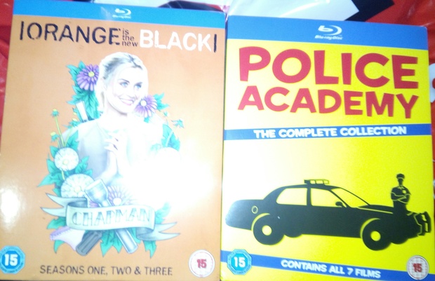 Otro pedido de zavvi (Orange is the New Black y Police Academy)