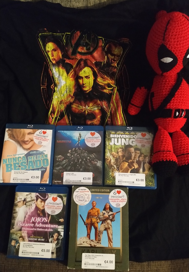 Compras CEX, camiseta de Zavvi y Deadpool