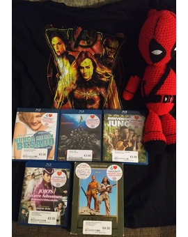 Compras CEX, camiseta de Zavvi y Deadpool