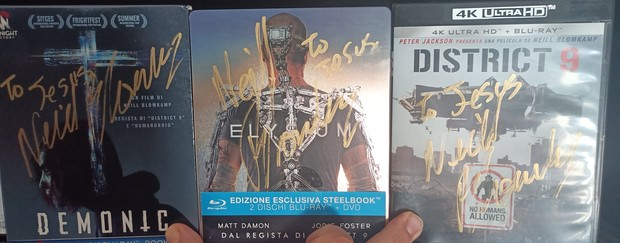 Ediciones firmadas por Neil Blomkamp