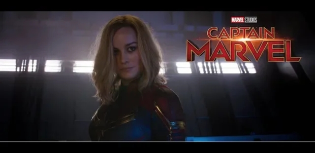 Captain Marvel - Super Bowl (inglés y castellano)