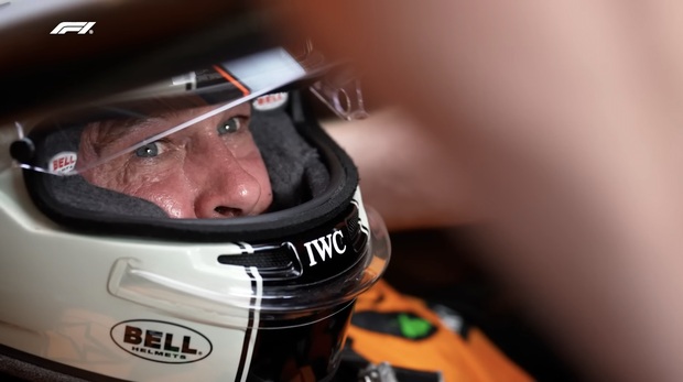F1 - Brad Pitt drives an F1 car for the first time