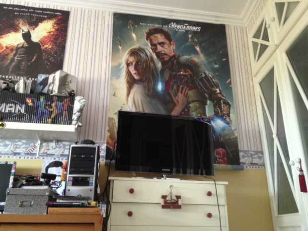 PÓSTER GIGANTE DE IRON MAN 3. MEDIDAS 1,75 X 1,15