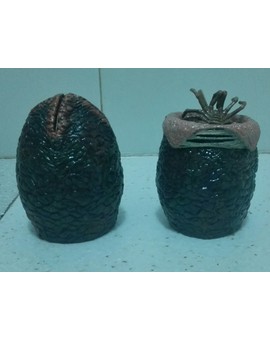 recien llegados. Huevos alien