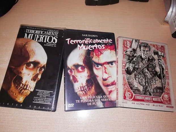 Terroríficamente muertos, foto familiar