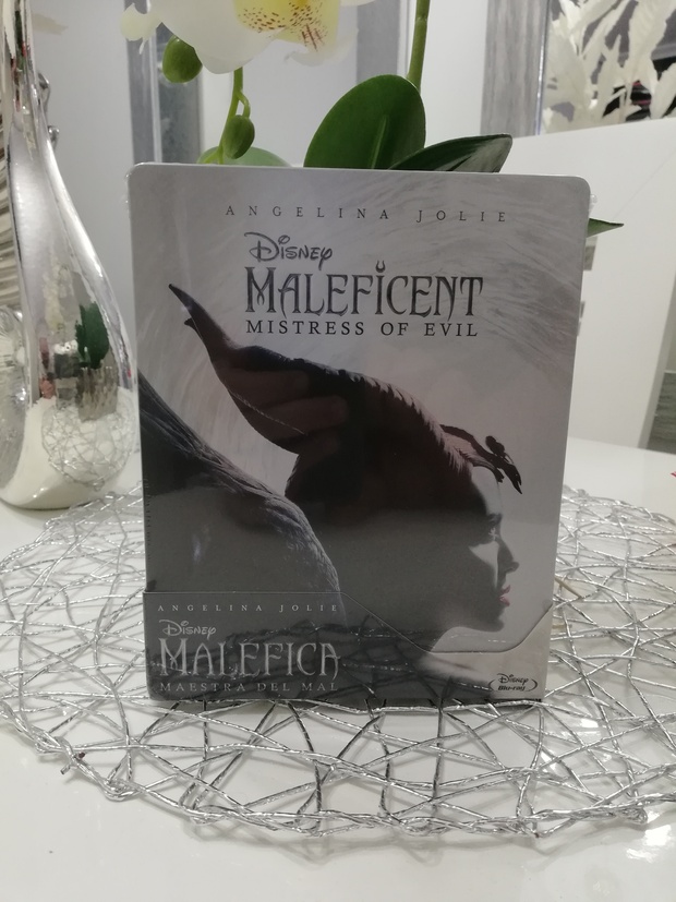 Oferta Flash Amazon! Steelbook de Maléfica por 16,19 €