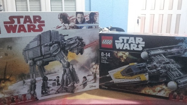 Aunque mis Reyes no son cine, provienen de una galaxia muy muy lejana...Legoland. Espero y deseo que los Reyes Magos hayan sido generosos con vosotr@s.
