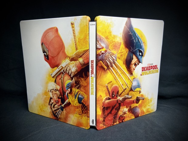 Deadpool & Wolverine Custom Steelbook by @mastersofsteel en Instagram 