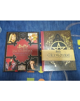 Libros de Buffy Cazavampiros comprados esta tarde en Norma Comics