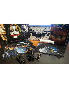 THE DARK KNIGHT TRILOGY ULTIMATE COLLECTOR´S EDITION