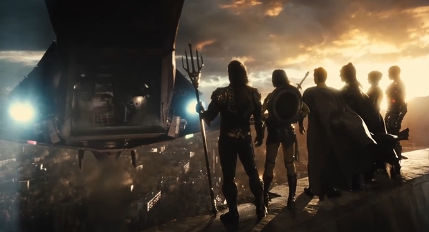 Para los que quieran ver el Trailer de JL en un Asperc Ratio que aproveche tu televisor al completo