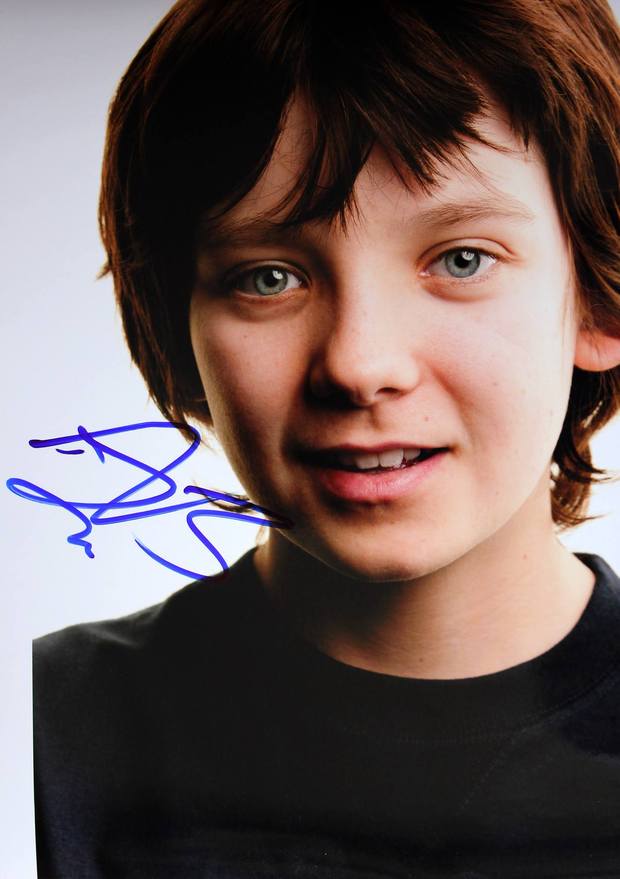 Firma Asa Butterfield