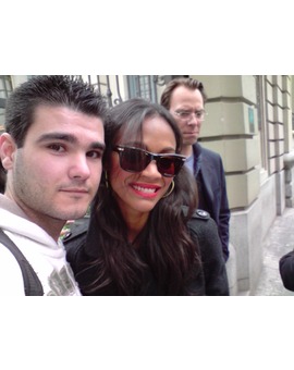 Con Zoe Saldana