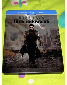 Star Trek: En La Oscuridad. Blu-ray SteelBook. Delantera