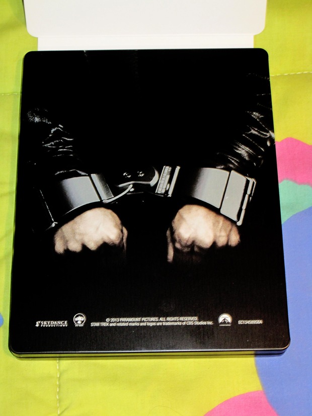 Star Trek: En La Oscuridad. Blu-ray SteelBook. Trasera Interior