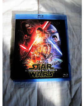 Star Wars: The Force Awakens. Delantera 