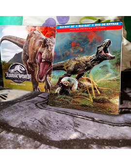 JW2: Fallen Kingdom - By J.A. Bayona. 