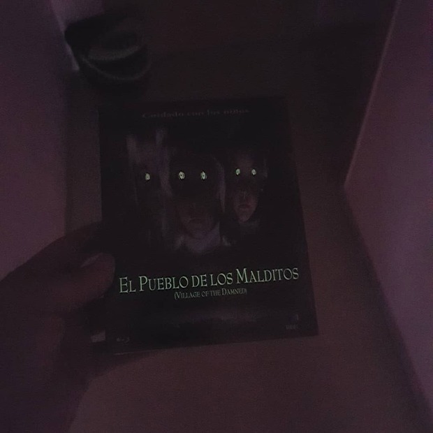 Los Malditos Brillan En La Oscuridad (.)(.) 