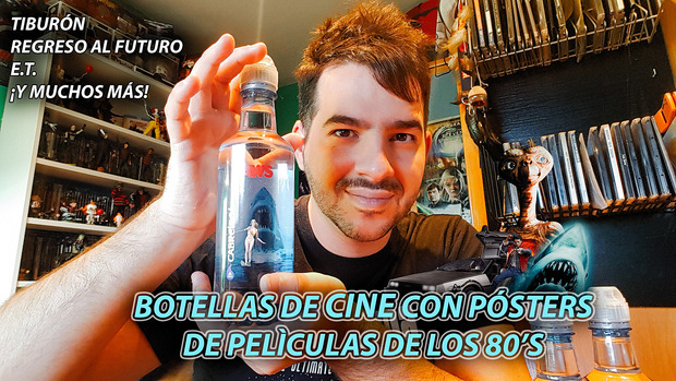 Botellas de cine con pósters de películas de los 80's