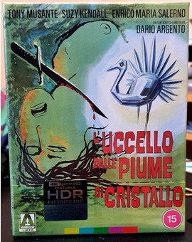 El pajaro de las plumas de cristal