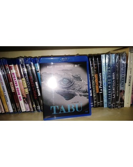Ficha para esta película en MUBIS. GRACIAS
