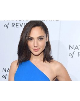Gal Gadot pondrá la voz a Wonder Woman en La Lego Película 2.  