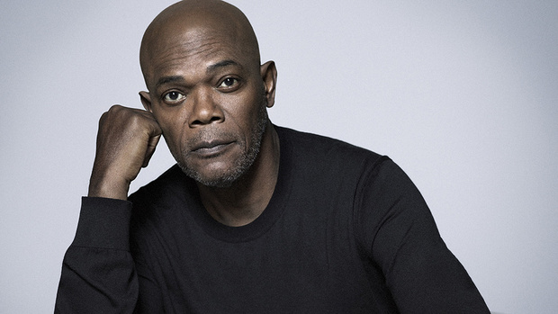 Samuel . L . Jackson entiende el éxito de los superheroes en el cine. 