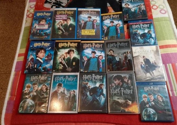 Mi colección de la saga Harry Potter en formato físico 