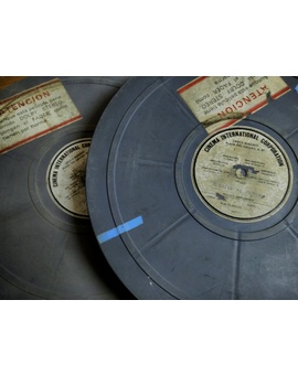 Otra de mis pequeñas joyas (están vacías, pero son originales 1985).