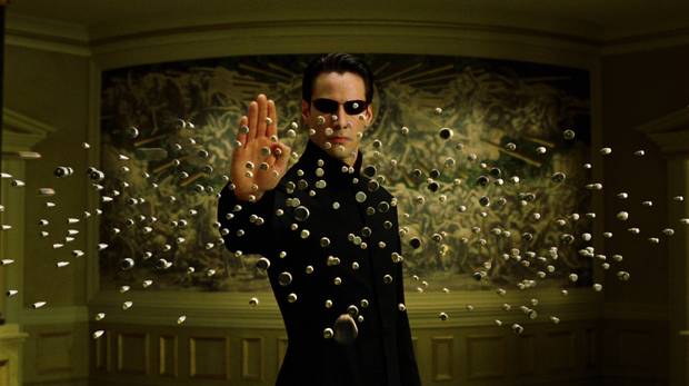Warner opina que MATRIX se ha quedado muy vieja...